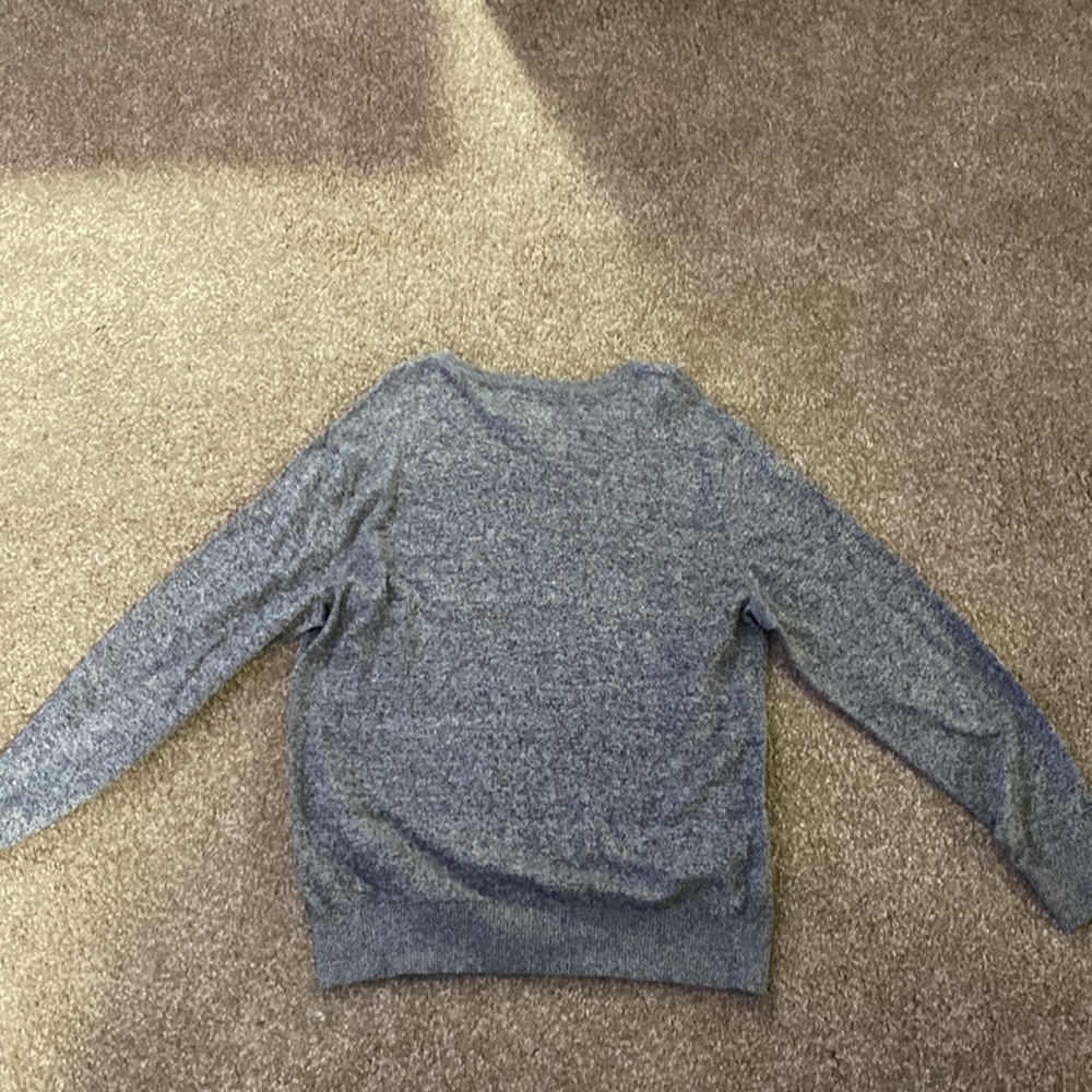 American Eagle Grey Sweater - Picture 4 of 5